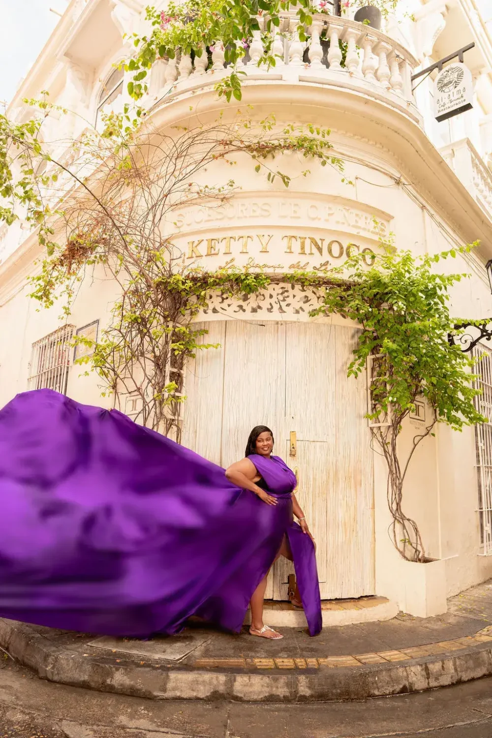 Flying Dress Colombia